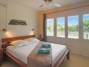 2 habitaciones, cuna de viaje, wifi y ropa de cama 