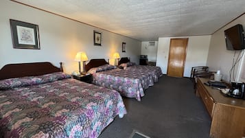 Standard Triple Room | Interior