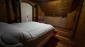4 Schlafzimmer, Bügeleisen/Bügelbrett, WLAN, Bettwäsche