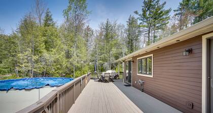 6 Mi to Hunter Mtn: Tannersville Retreat w/ Pool