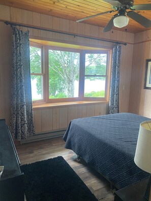 3 soverom, strykejern/-brett, wi-fi (inkludert) og sengetøy