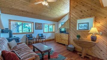 Smart TV, fireplace, books, offices