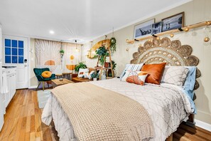 1 bedroom, free WiFi, bed sheets