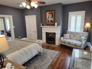 Habitació individual clàssica | Matalassos d'escuma viscoelàstica i caixa forta a l'habitació 