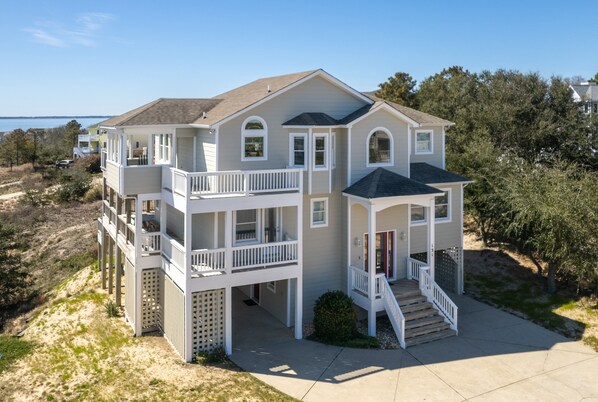Exterior - Breezy Banks: New Private Pool, Hot Tub, Community Amenities (Pickleball) (Duck)