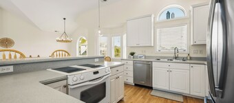 Breezy Banks: New Private Pool, Hot Tub, Community Amenities (Pickleball)