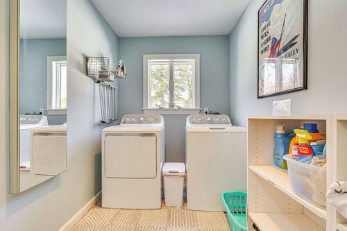 1 Mi to Okemo Mtn Resort: Ludlow Home w/ Hot Tub