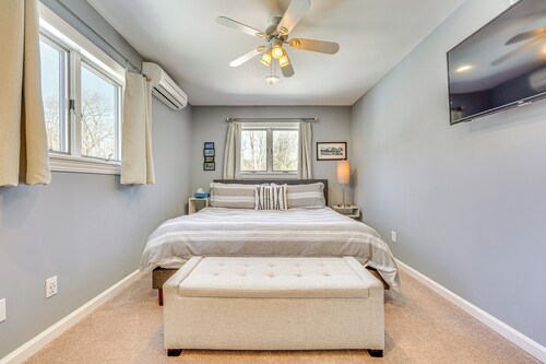 1 Mi to Okemo Mtn Resort: Ludlow Home w/ Hot Tub
