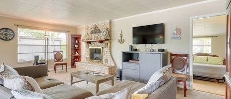 House (3 Bedrooms) | Front of property