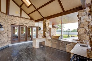 Interior - Outdoor Pool & Lake: Massive Texas Ranch Villa! (Commerce)