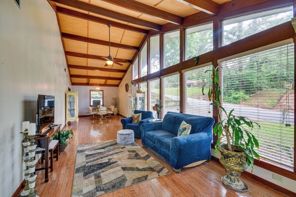 House (3 Bedrooms) | Front of property