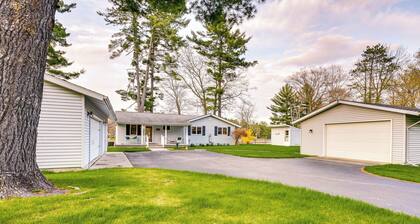 Waterfront Gladwin Vacation Rental w/ Lake View!