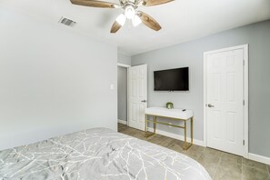 Interior - Serene San Antonio Vacation Home w/ Smart TVs (San Antonio)