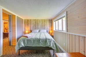 Apartment (1 Bedroom) | Interior - Charming Lake Ann Apartment - Walkable Location! (Lake Ann)