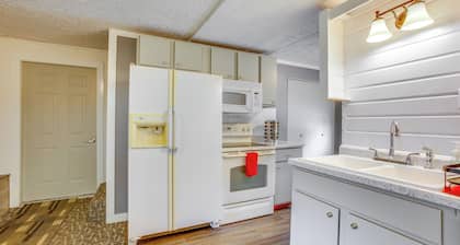 Charming Lake Ann Apartment - Walkable Location!