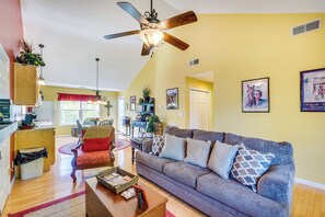 Cottage (2 Bedrooms) | Interior