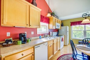 Cottage (2 Bedrooms) | Interior