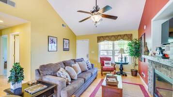 Cottage (2 Bedrooms) | Interior