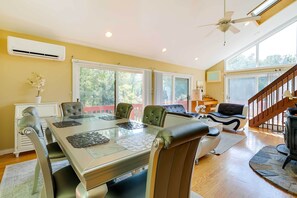 Interior - Spacious Woodbury Home w/ Pool + Hot Tub! (Woodbury)