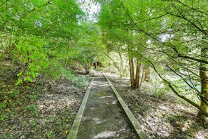 House (4 Bedrooms) | Interior - Spacious Woodbury Home w/ Pool + Hot Tub! (Woodbury)