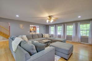 Interior - Massanutten Home Rental With Sauna & Game Room! (McGaheysville)