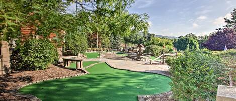 House (5 Bedrooms) | Interior