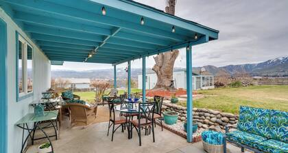 East Wenatchee Home w/ Yard & Hot Tub!