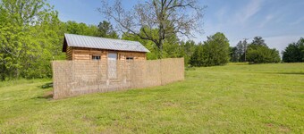 Peaceful Rutherfordton Getaway: 6 Mi to Downtown!