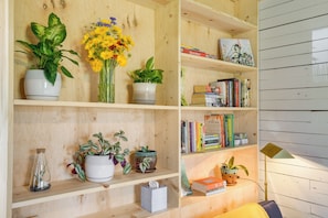 Apartment (0 Bedroom) | Interior