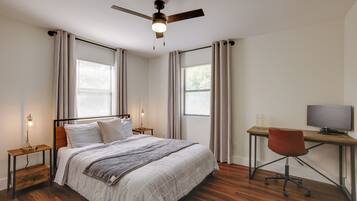 House (3 Bedrooms) | Interior