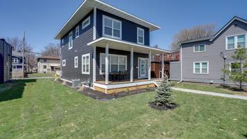 House (5 Bedrooms) | Interior