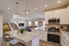 House (5 Bedrooms) | Interior - Spacious Minneapolis Vacation Rental w/ Game Room! (Minneapolis)