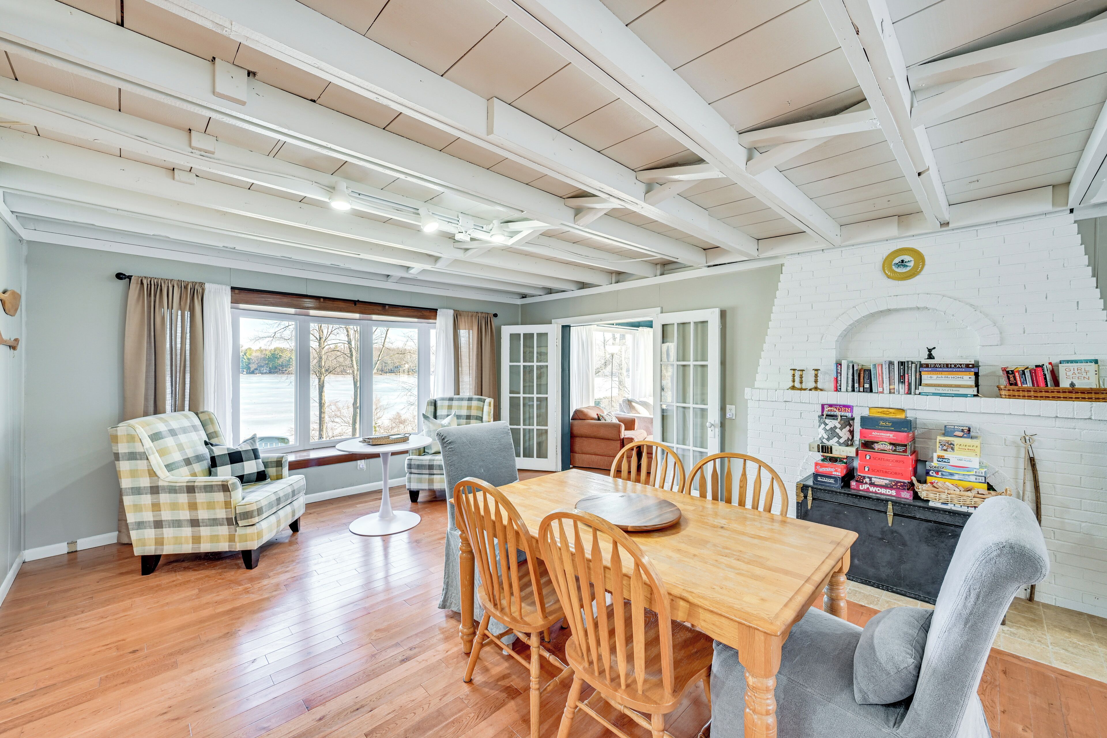 Cottage (4 Bedrooms) | Front of property