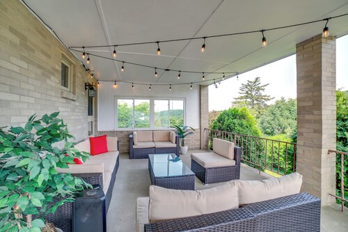 3 Mi to Downtown: Pittsburgh Home w/ Balcony!