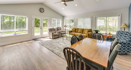 Charming Bluffton Vacation Home w/ Yard!
