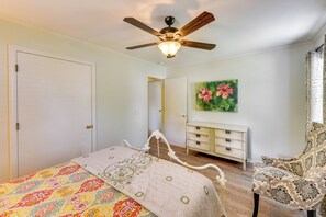Cottage (2 Bedrooms) | Interior