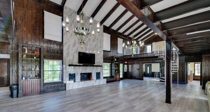 Private Pool: Pilot Point Home on 45 Acres