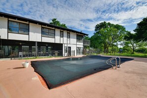 Casa (Multiple Bedrooms) | Parte interna