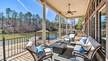 House (3 Bedrooms) | Front of property