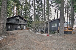 Exterior - Modern Cabin - 2 Mi to Speelyi Beach! (Cle Elum)