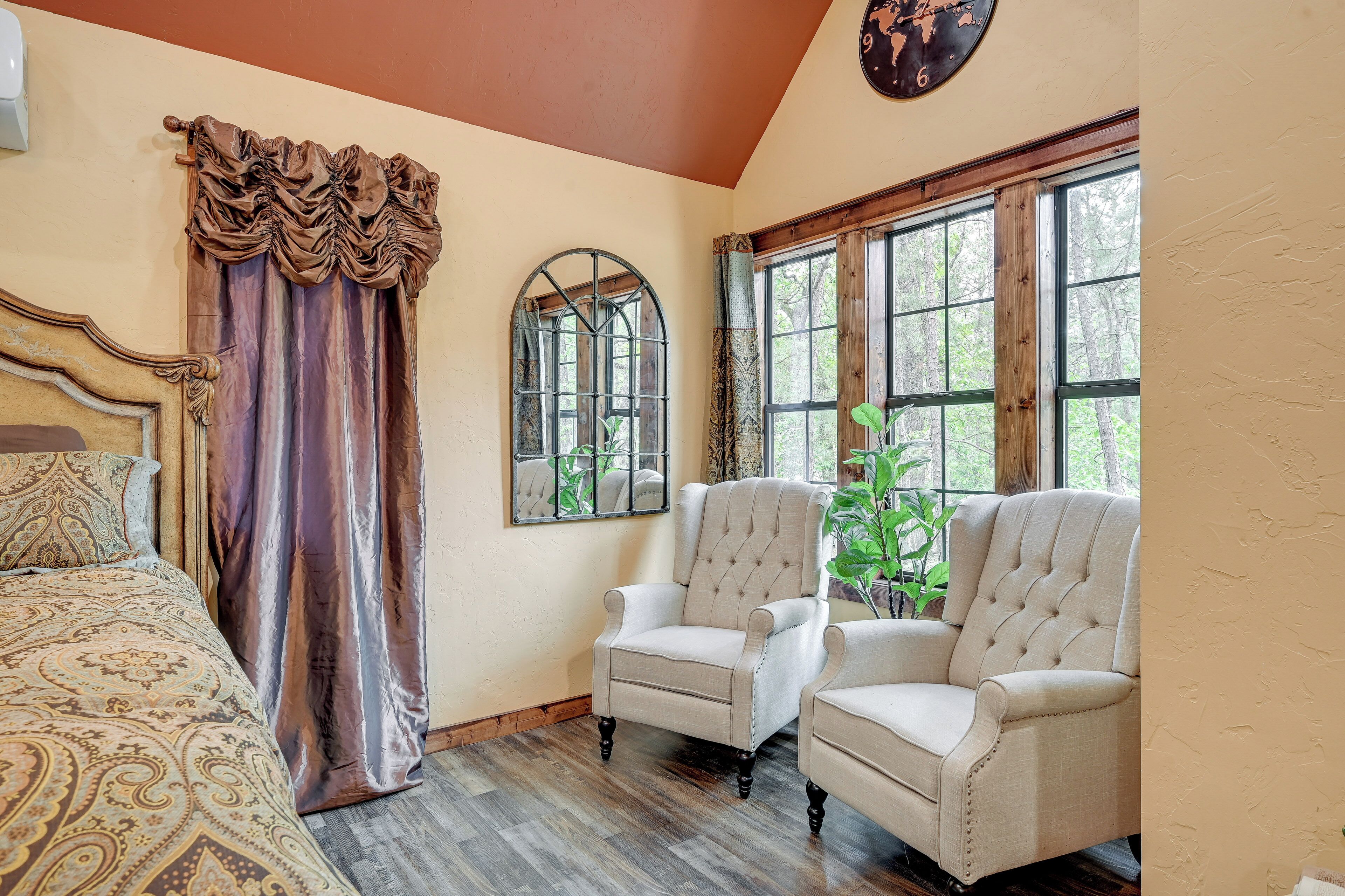 Apartment (0 Bedroom) | Interior