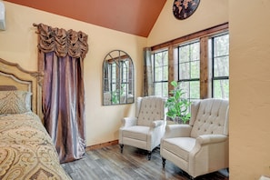 Apartment (0 Bedroom) | Interior