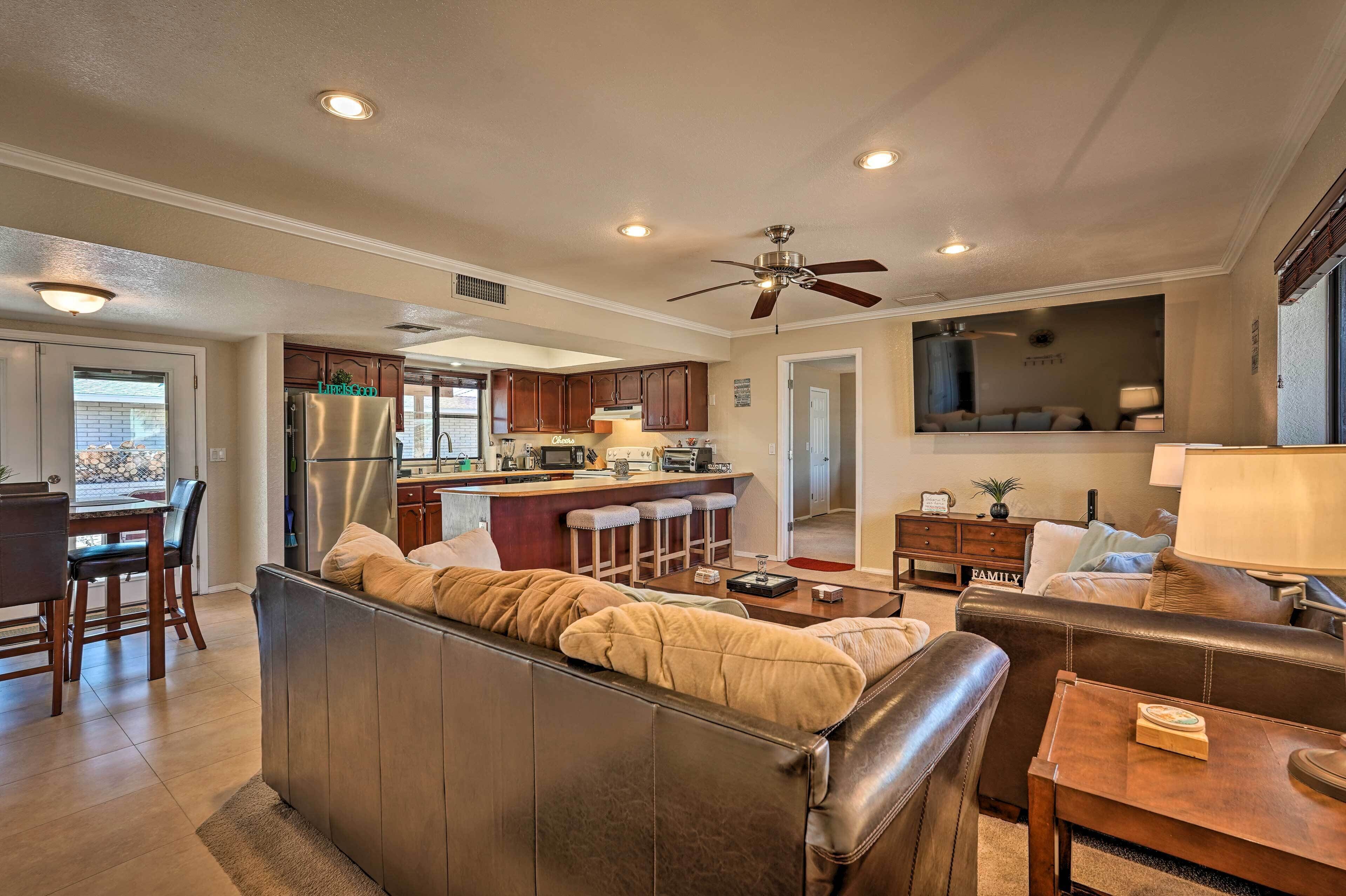 House (2 Bedrooms) | Interior