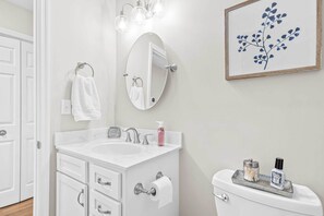 Villa (2 Bedrooms) | Interior - Villa Capriani Condo w/ Direct Beach Access! (Sneads Ferry)