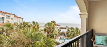 Villa Capriani Condo w/ Direct Beach Access!