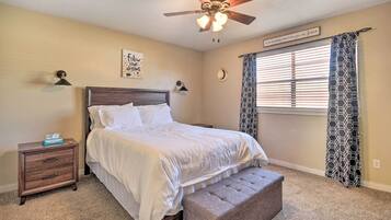 House (3 Bedrooms) | 3 bedrooms, iron/ironing board, bed sheets