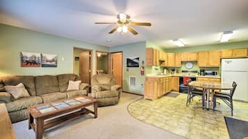 House (2 Bedrooms) | Interior