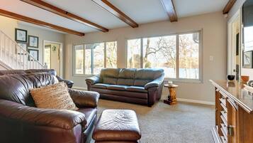 Cottage (3 Bedrooms) | Interior