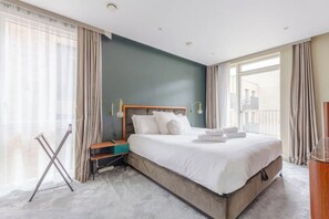 Basic Apartment, Multiple Beds | 2 bedrooms, iron/ironing board, bed sheets - Chic 2BD Flat With Roof Terrace - Kilburn (London)