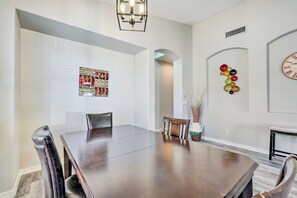 Maison (4 Bedrooms) | Intérieur